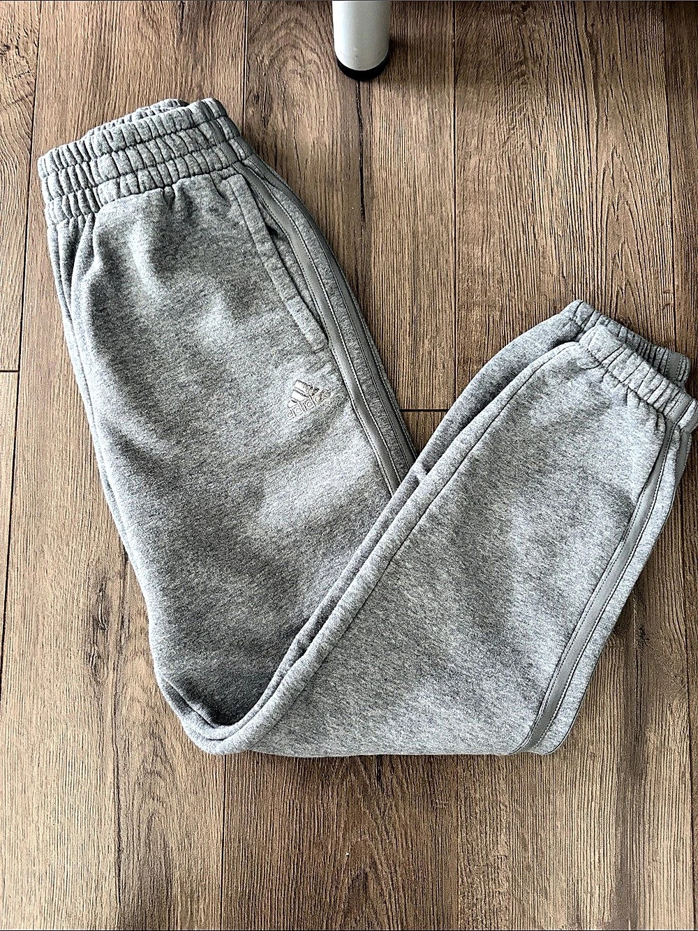 adidas Fleece joggers Gray Boys Medium 10/12
